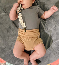 Load image into Gallery viewer, Macramé Pacifier Clip