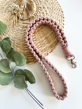Load image into Gallery viewer, Macramé Lanyard