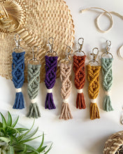 Load image into Gallery viewer, Macramé Keychain